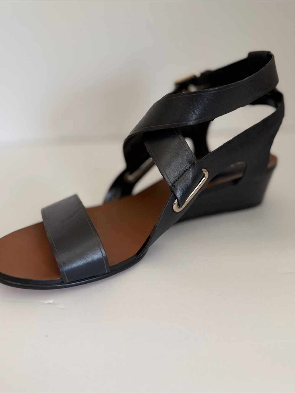 Enzo Angiolini Black Strappy Wedge Sandals - Picture 9 of 11